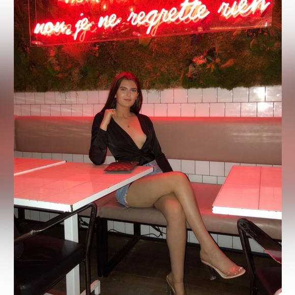 2/20$ Fashionnova black satin dress xs - Picture 2 of 5